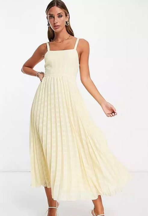 Nos encantan las rebajas porque podemos comprar prendas ahora y nos las ponemos m&aacute;s adelante. Es el caso del vestido de Asos rebajado