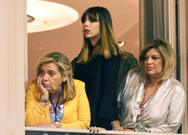 Carmen Borrego, Terelu Campos y Alejandra Rubio viendo una procesi&oacute;n / Gtres