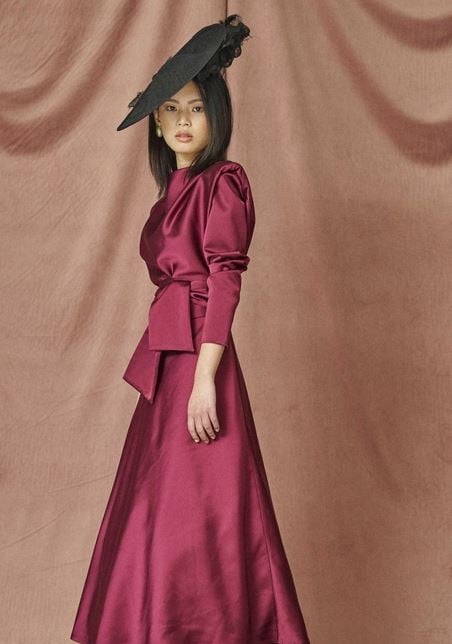 El vestido de Coosy para una boda de d&iacute;a y que queda genial con pamela