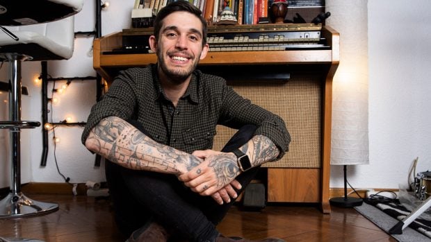 V&iacute;ctor El&iacute;as, en un posado. / Gtres