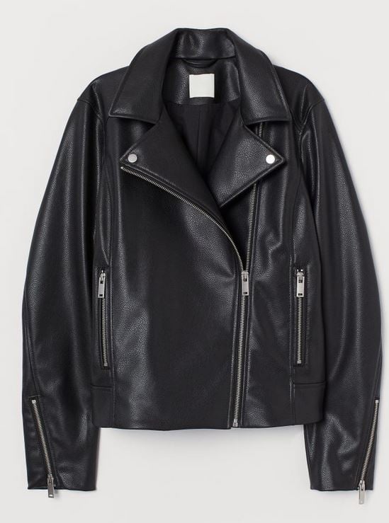 H&M vende a mitad de precio la cazadora de cuero más buscada en Internet