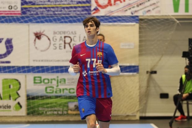 Pablo Urdangarin jugando a balonmano / Gtres