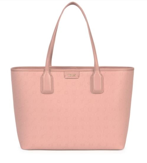 &iexcl;Cabe de todo! Es el bolso para triunfar y ahora el outlet de Tous lo tiene rebajado. Es el shopper que debes tener por su precio
