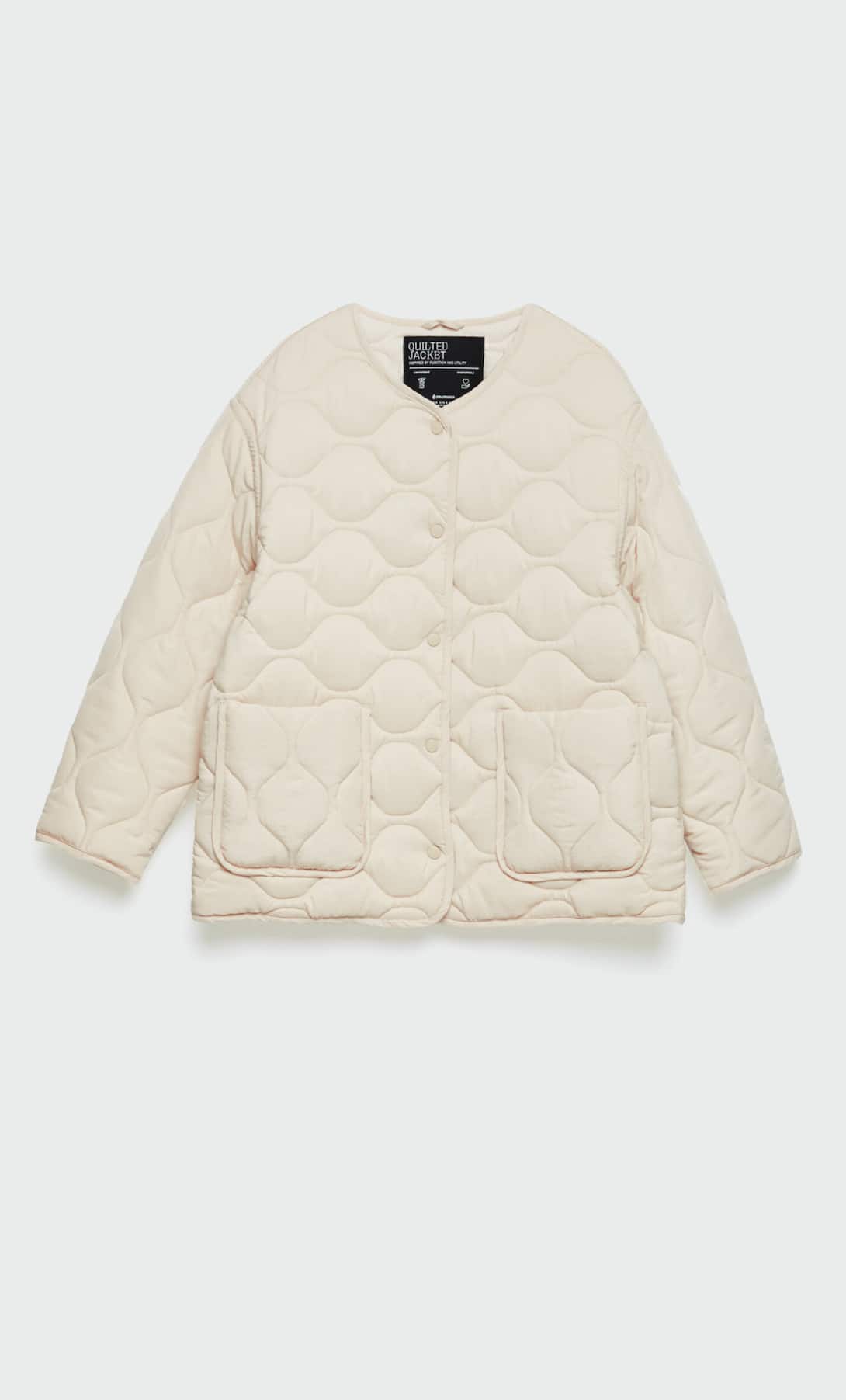 Apuesta por lo c&oacute;modo con la nueva chaqueta acolchada de Stradivarius: de nueva colecci&oacute;n y barata