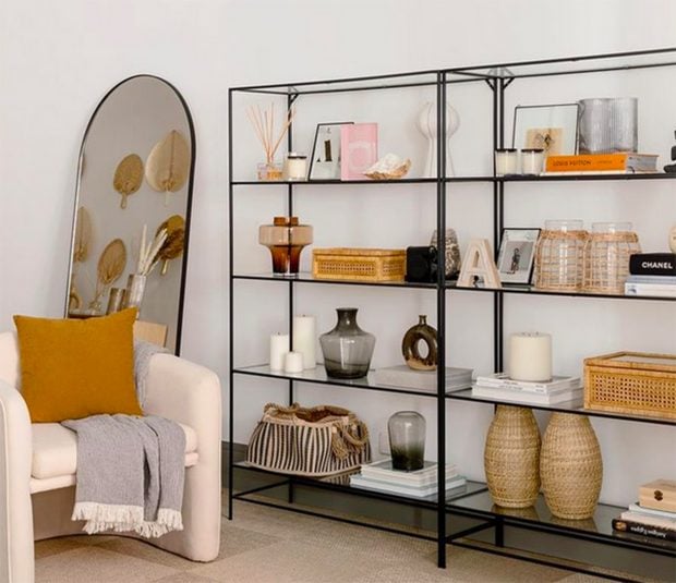 Parte del sal&oacute;n del nuevo hogar de Anna Padilla./Instagram @annafpadilla