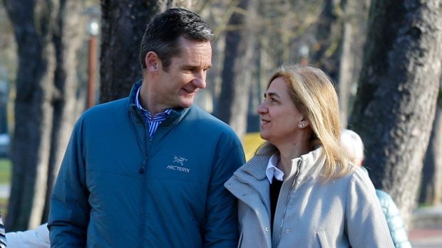 I&ntilde;aki Urdangarin y la Infanta Cristina paseando / Gtres