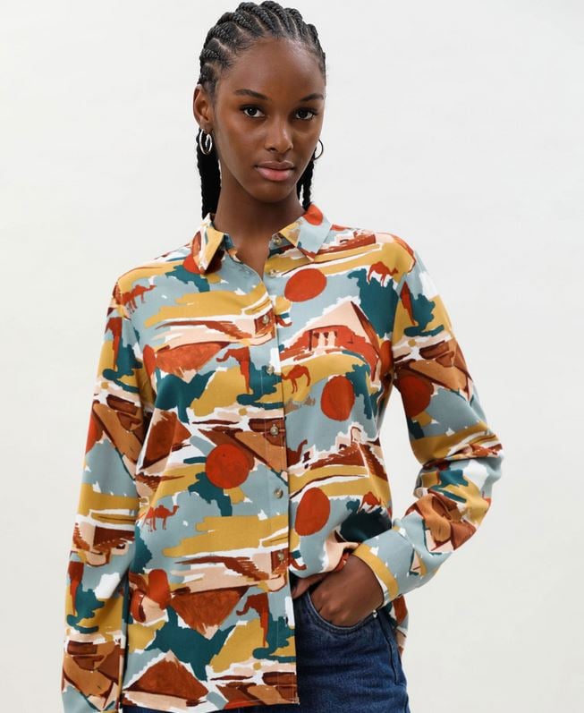 La camisa que arrasa en Internet es de Lefties y solo cuesta 8 euros