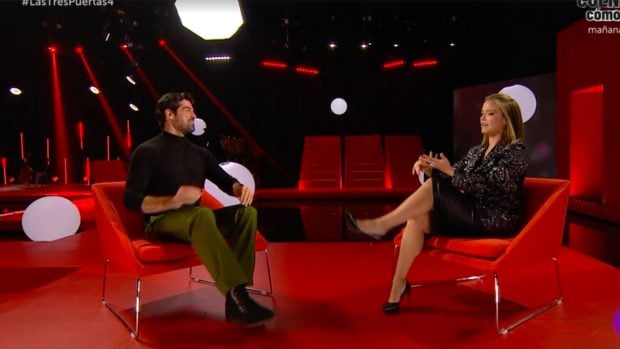 Miguel &Aacute;ngel Mu&ntilde;oz junto a Mar&iacute;a Casado en 'Las tres puertas'./TVE