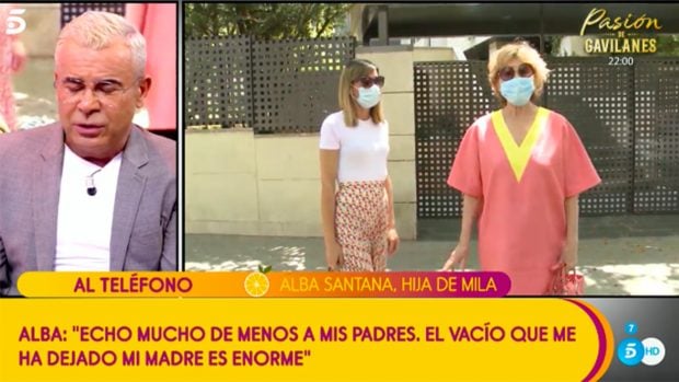Jorge Javier V&aacute;zquez hablando con Alba Santana./Telecinco