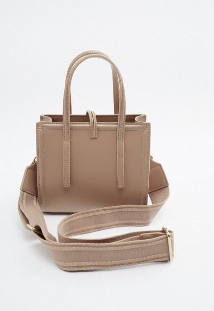 No te podr&aacute;s resistir a este bolso mini de Zara que revolucionar&aacute; tu armario