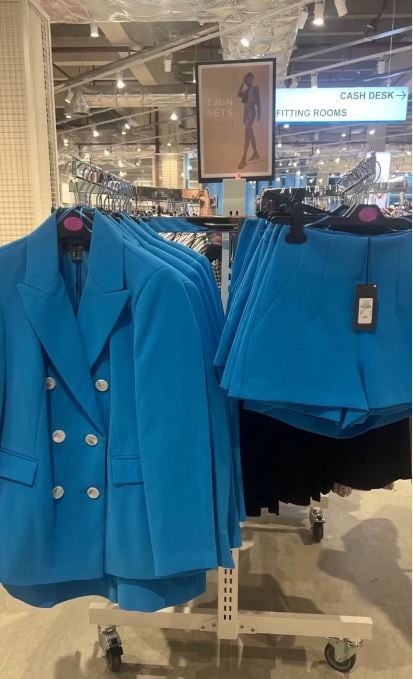 Primark tiene el traje de short y blazer color pastel m&aacute;s parisino