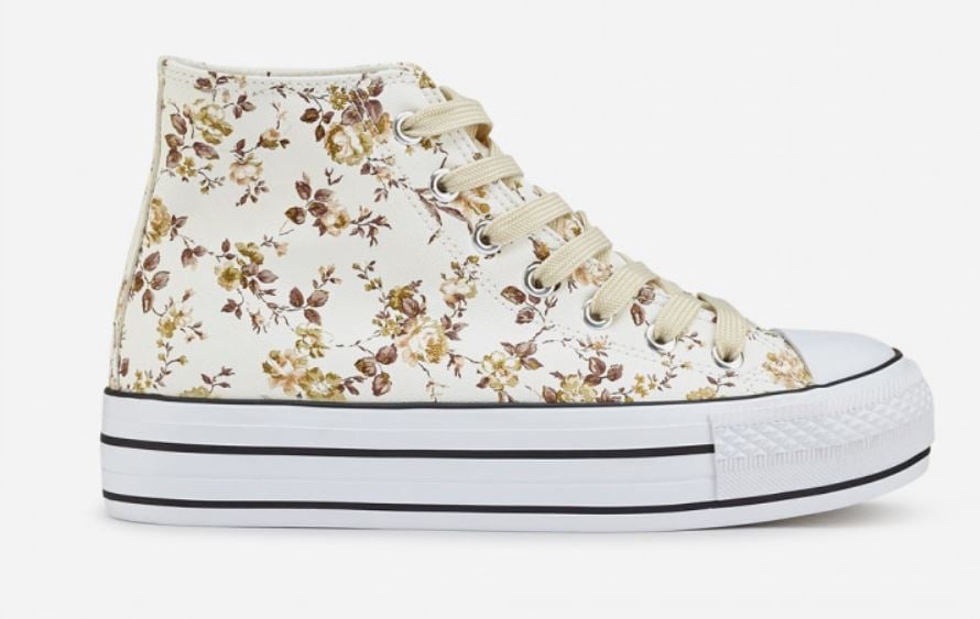 Son las preferidas de la temporada estival. Hablamos de las zapatillas de MaryPaz que clonan a las Converse m&aacute;s vendidas del momento