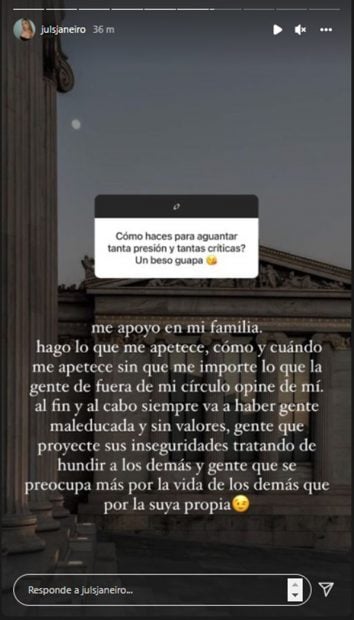 Storie de Julia Janeiro / Instagram