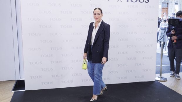 Tamara Falc&oacute;, posando en el photocall./Gtres