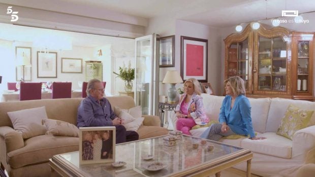 Las Campos charlan animadamente con Bert&iacute;n Osborne / Telecinco