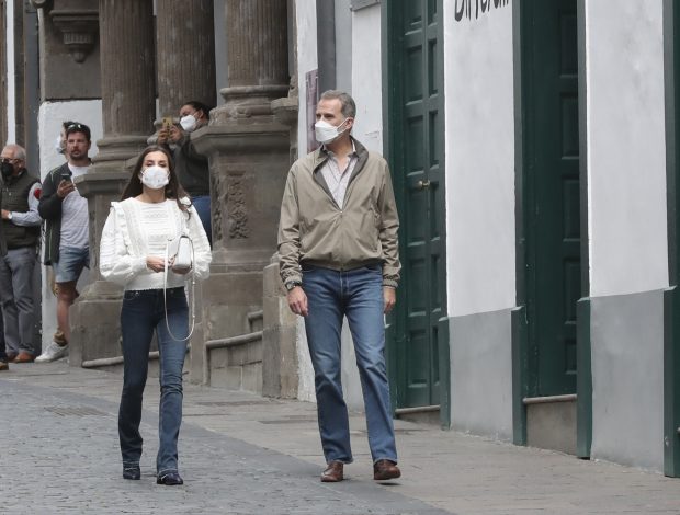 Letizia y Felipe VI en La Palma / Gtres