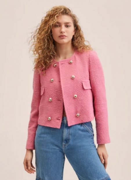 Mango apuesta por las chaquetas tweed para combinar con vaqueros o faldas a juego