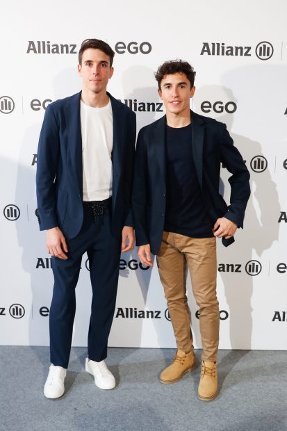 Marc M&aacute;rquez y su hermano en un photocall / Gtres