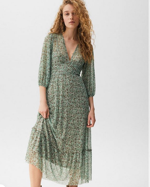 El vestido fluido de la primavera ya est&aacute; a la venta en Pull&Bear: &iexcl;Te va a encantar!