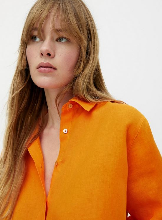 https://okdiario.com/look/estilo/nunca-habias-visto-deportivas-mas-modernas-tiene-hm-estan-siendo-todo-exito-1352992