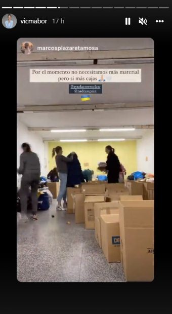 Victoria Federica ayudando / Instagram