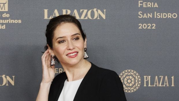 Isabel D&iacute;az Ayuso posando / Gtres