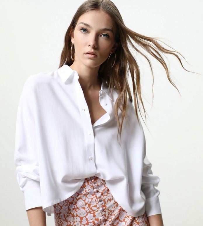 La camisa blanca de Lefties por 9 euros para los d&iacute;as de oficina