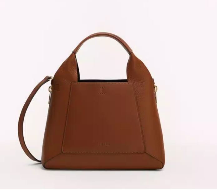 El bolso de Furla más bonito de su nueva colección que vas a querer en los 4 colores