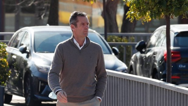 I&ntilde;aki Urdangarin paseando / Gtres