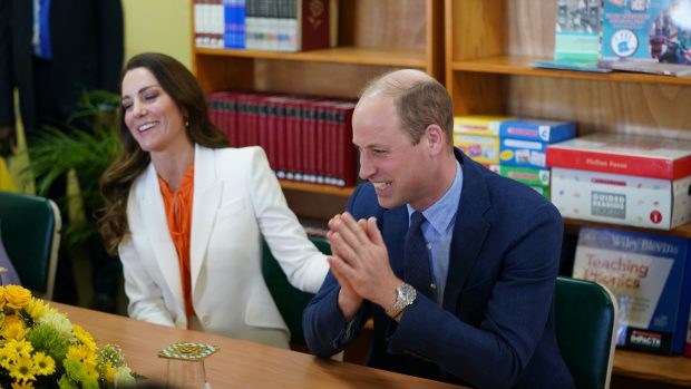 Los duques de Cambridge sonriendo./Gtres