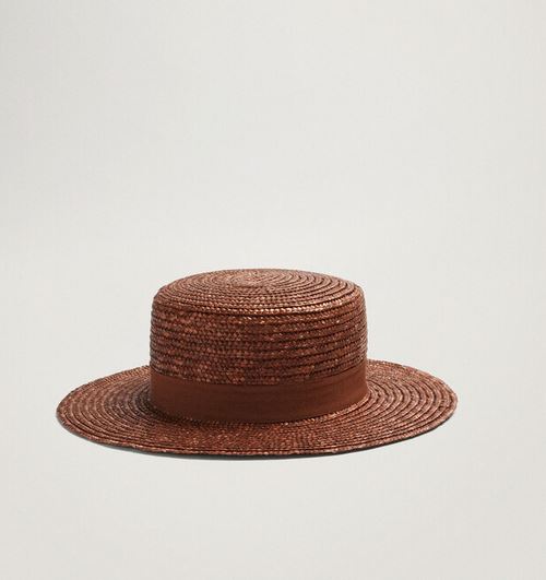 El sombrero m&aacute;s ideal de Parfois que va a necesitar Sara Carbonero para sus looks de verano