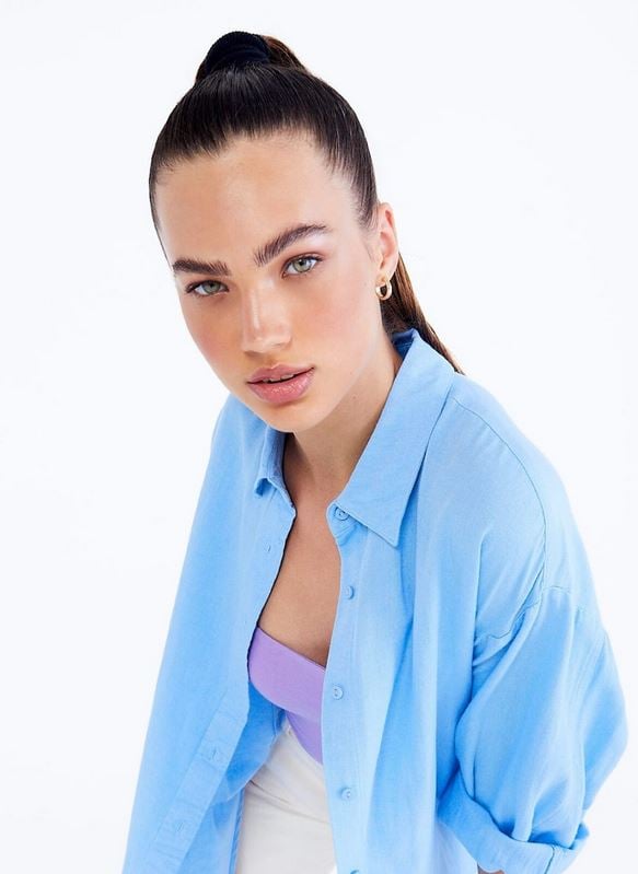 La camisa de Stradivarius que vas a necesitar en sus 11 colores