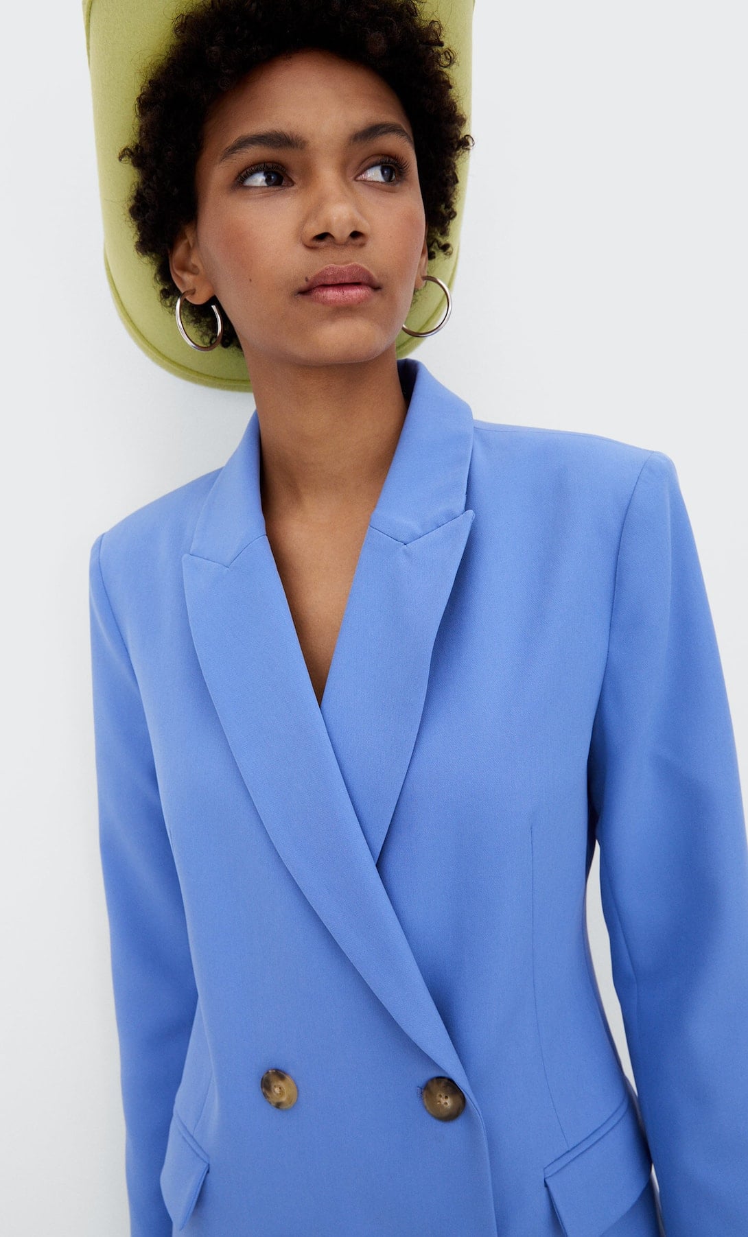 Las americanas m&aacute;s coloridas de la primavera est&aacute;n en Stradivarius