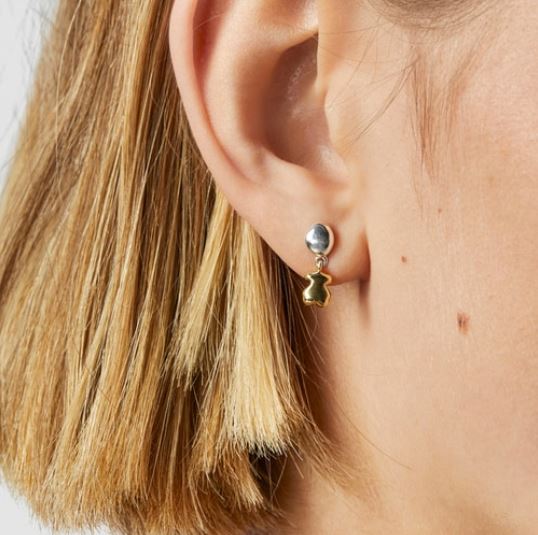 Luce como nadie los pendientes bicolor de Tous en tu pr&oacute;ximo evento