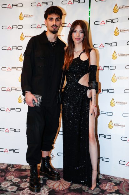 Alejandra Rubio y Carlos Ag&uuml;era posando./Gtres