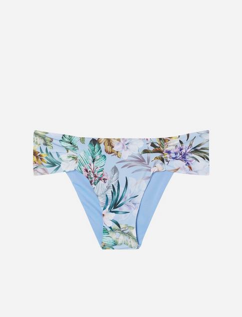 Mar&iacute;a Pombo elige este bikini de Calzedonia para un pasar el d&iacute;a en Ibiza