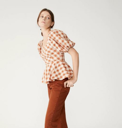 La blusa de cuadros de Name The Brand rebajada para llevar con unos mom jeans
