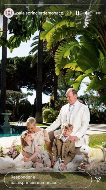La Familia Real de M&oacute;naco en un posado familiar / Instagram