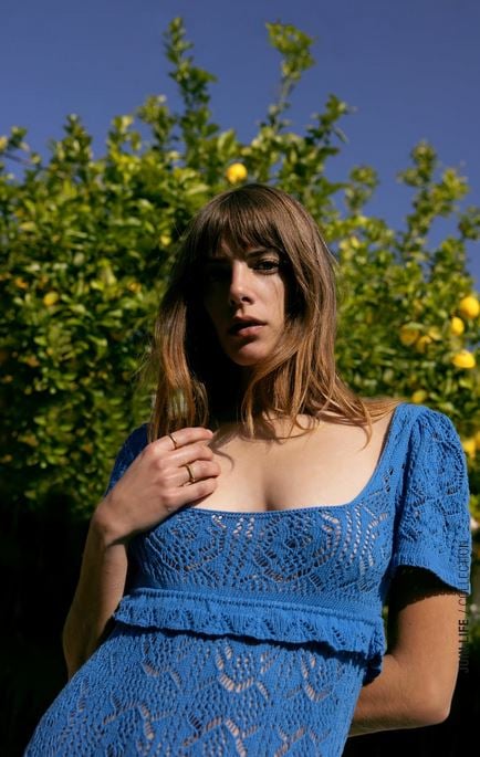 El espectacular vestido de crochet de Zara que hace un gui&ntilde;o a la serie del momento 