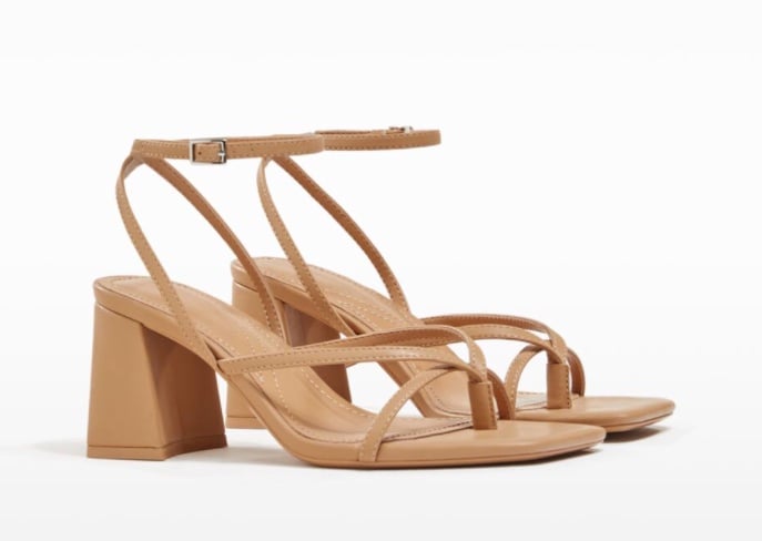 Sandalias tac&oacute;n Bershka