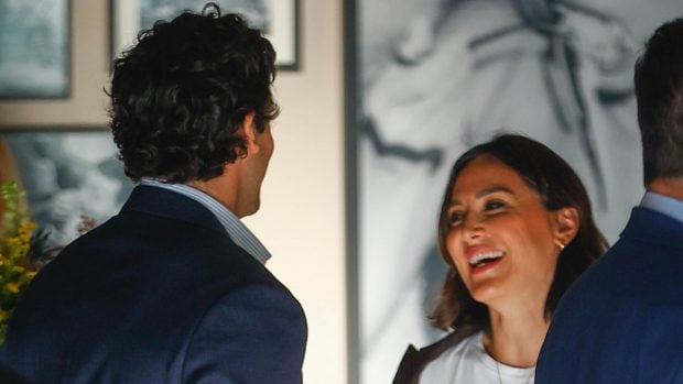 Tamara Falc&oacute; e &Iacute;&ntilde;igo Onieva en una inauguraci&oacute;n / Gtres