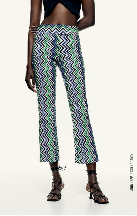 María F.Rubíes luce como nadie los pantalones estampados de Zara más solicitados