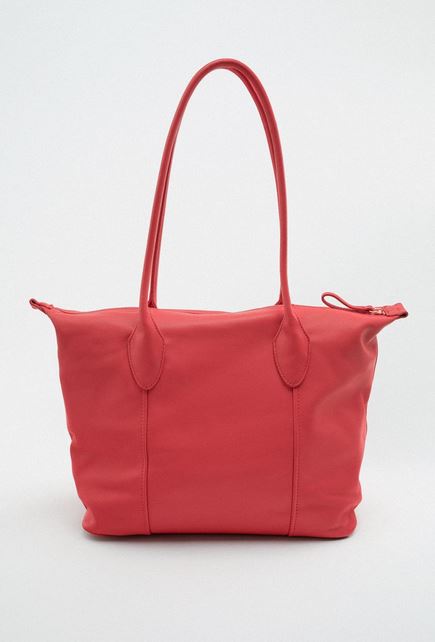 El bolso de Zara que puedes personalizar y donde coge de todo