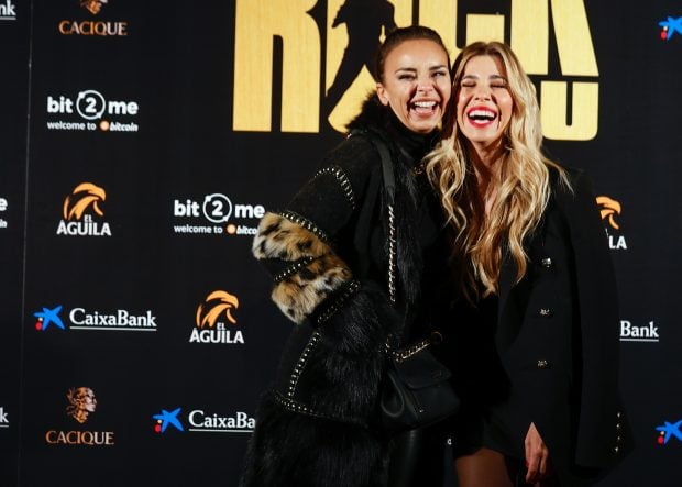 Natalia Rodr&iacute;guez y Chenoa en un photocall / Gtres