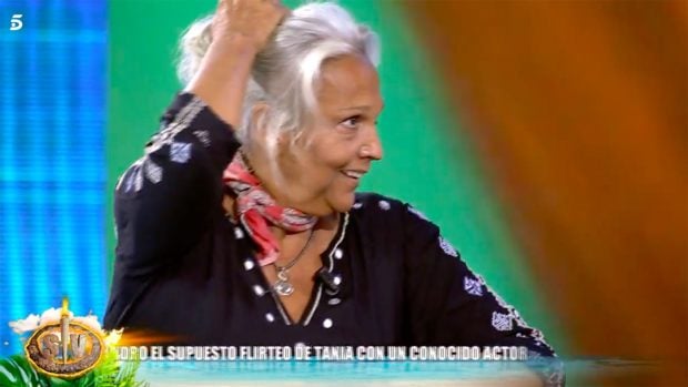 Charo Vega en el plat&oacute; de 'Supervivientes' / Telecinco