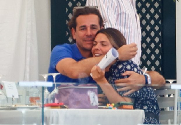 Laura Matamoros junto a un hombre en la h&iacute;pica / Gtres