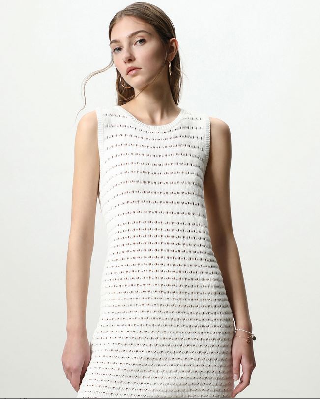 El vestido de Lefties con rayas calado que va a ser un top ventas