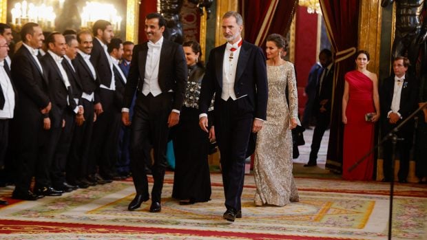 Los Reyes de Espa&ntilde;a llegando a la cena de gala / Gtres