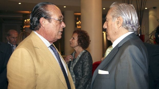 Miguel B&aacute;ez y Espuny 'El Litri' y Curro Romero en una imagen de archivo / Gtres