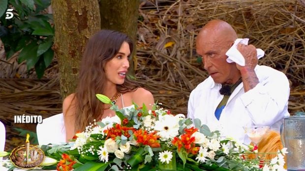 Kiko Matamoros y Marta L&oacute;pez en 'Supervivientes' / Telecinco